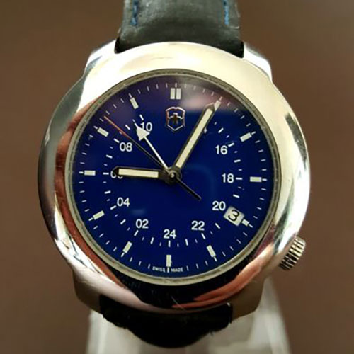Victorinox v7 02 best sale gmt