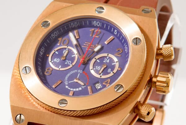 MEET THE WATCH: A Brassy and Affordable “Bronze Inspired” Watch by 32 Degrees MEET THE WATCH: A Brassy and Affordable “Bronze Inspired” Watch by 32 Degrees