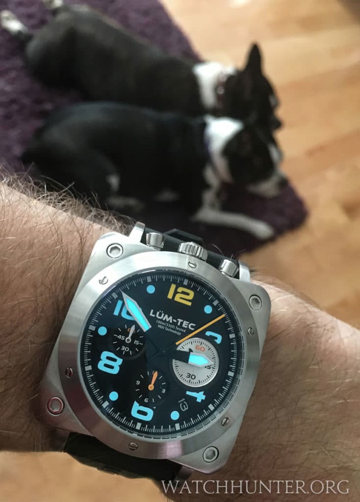 Lum-Tec MDV lume is strong enough to be seen in a lit room