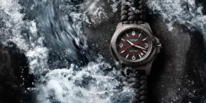 Victorinox Swiss Army INOX Carbon is ready for your outdoor adventure. Photo: Victorinox