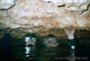 Underwater marriage proposal