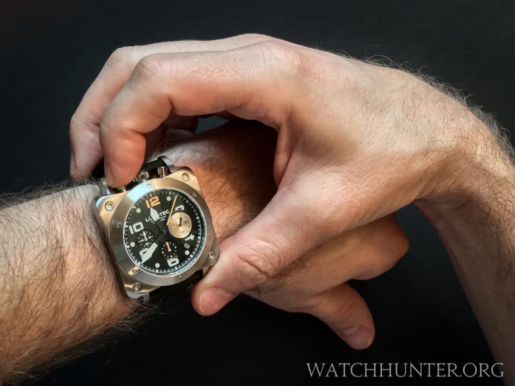 The top pusher arrangement on a bullhead watch feels more ergonomic requiring a less awkward hand position. It does take getting used to.