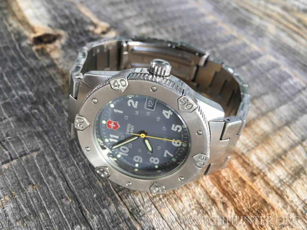 The Victorinox Swiss Army Lancer 200 is worth collecting