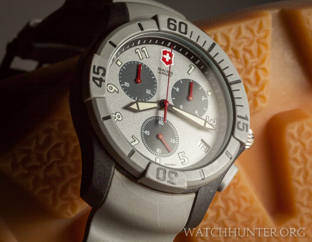 Vintage Swiss Army means that "Victorinox" is not on the dial