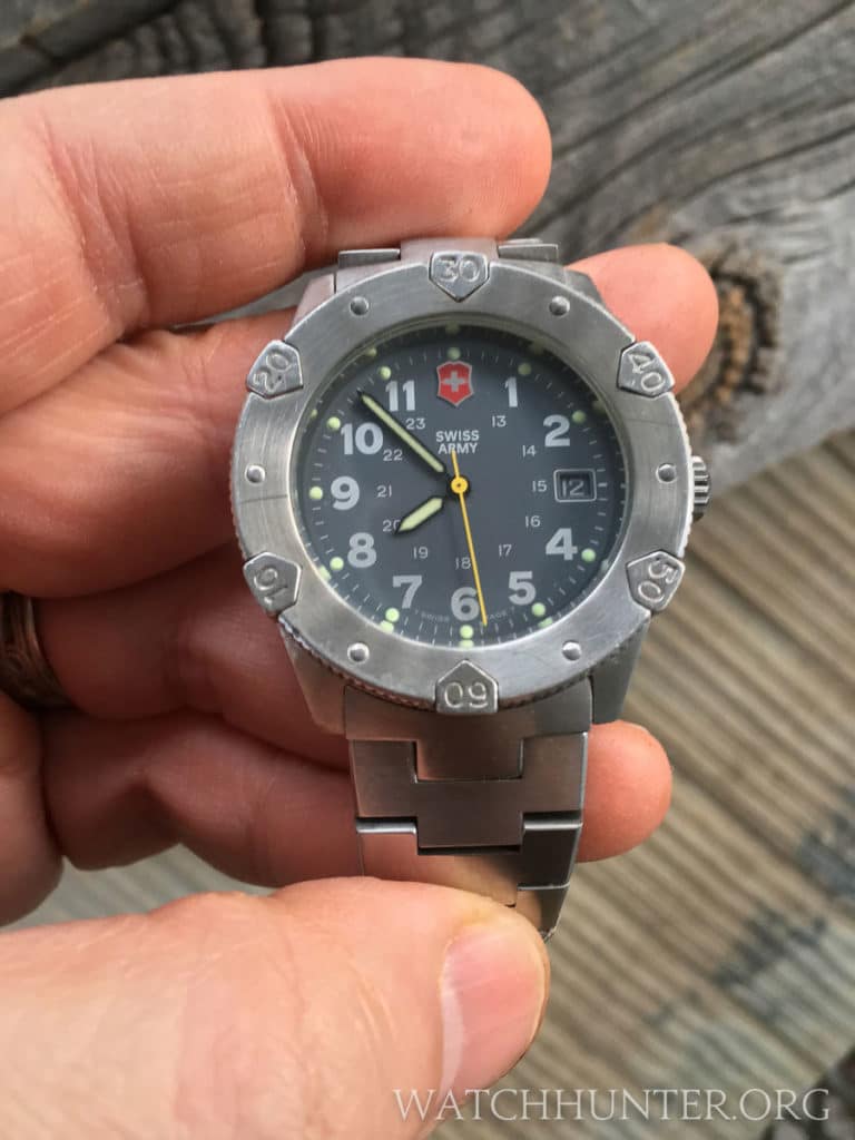 Swiss Army Lancer Mid-Size (32mm)