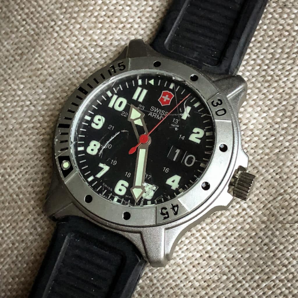 WATCH REVIEW: Victorinox Swiss Army Centurion Big Date