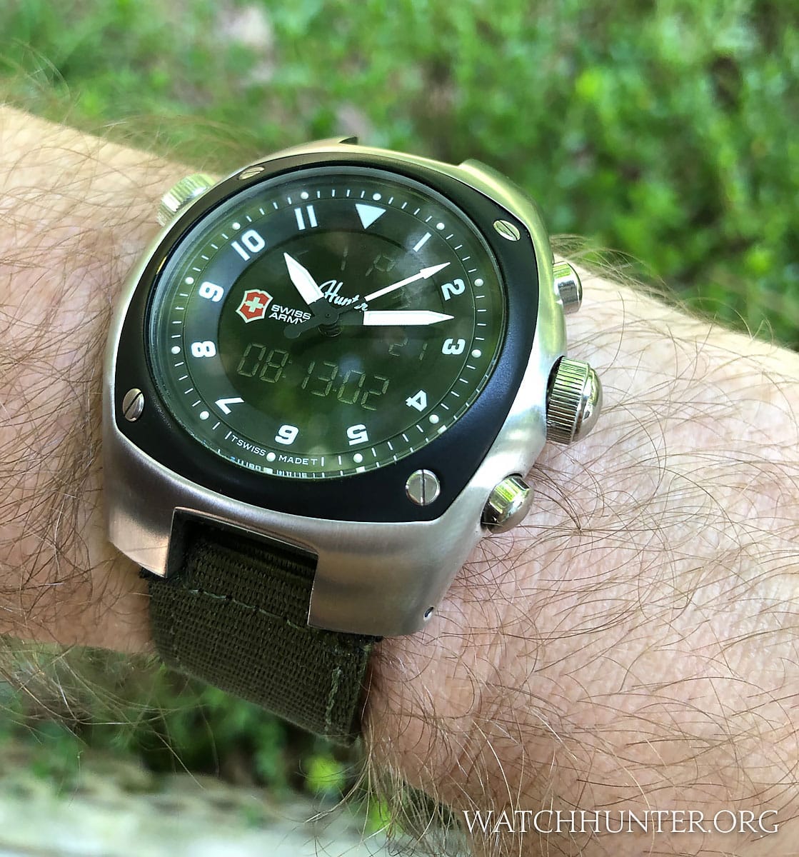 Swiss watch hunter online