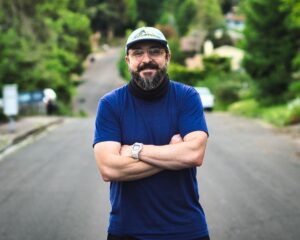 Everett - Host of 40 & 20, a Watch Clicker Podcast