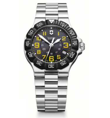 Victorinox Swiss Army – 241413 – Summit XLT, Black Dial with Yellow Accents, Bracelet