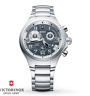 Victorinox Swiss Army – 241466 – Base Camp Chrono Gen 2), Blue Dial, Bracelet