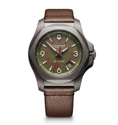 Victorinox Swiss Army – 241779 – I.N.O.X. Titanium, Green Dial