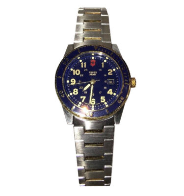 Victorinox Swiss Army – 24289 – Lancer 100 Mid-Size Two-Tone, Blue Dial, Bracelet