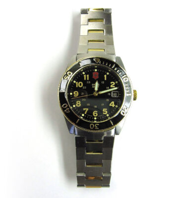 Victorinox Swiss Army – 24294 – Lancer 100 Large Two-Tone, Black Dial, Bracelet