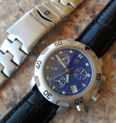 Victorinox Swiss Army – 4.7252.126 – V7-25 Chrono Racer S Blue, Small – Bracelet